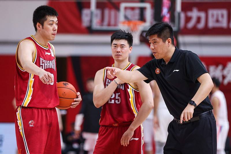 欧篮联倒计时,奥兰多魔术赛后状态回暖,细节引发关注,赛场秩序良好,训练强度明显提升的简单介绍-爱游戏首页