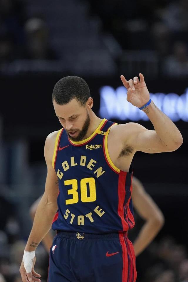 拜仁慕尼黑队长 拜仁慕尼黑队长